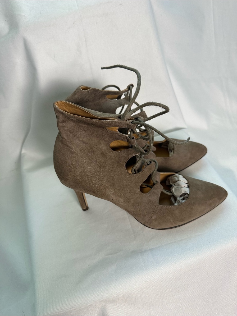 Michael Kors Beige Suede Lace Up Heels Size 7M NWOB